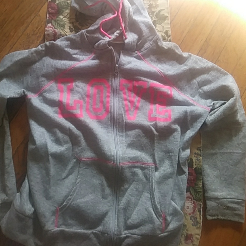 LOVE HOODED SWEATSHIRT